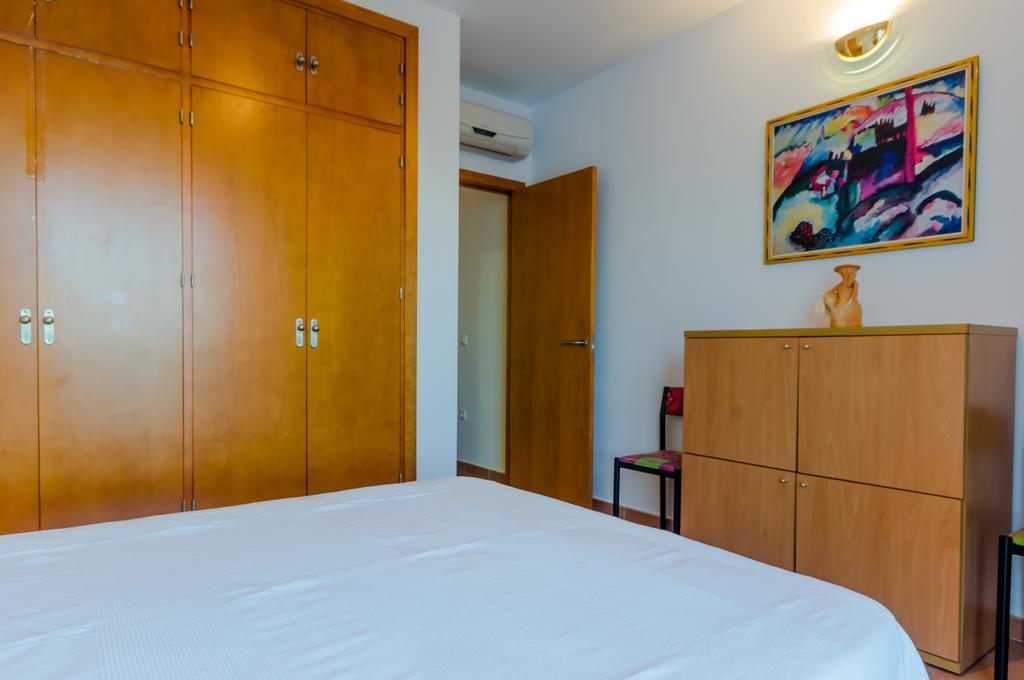 Apartamentos Mas Conil Conil De La Frontera Rum bild